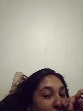 Snapshot of Indianbloom- chatting on 01-07-26, 02:41 Indianbloom- online show from 01-07-26, 02:41