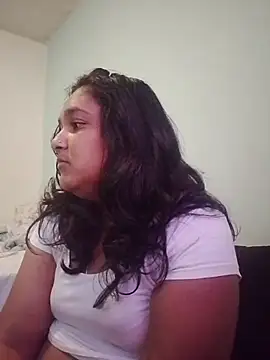 Snapshot of Indianbloom- chatting on 01-09-26, 09:01 Indianbloom- online show from 01-09-26, 09:01