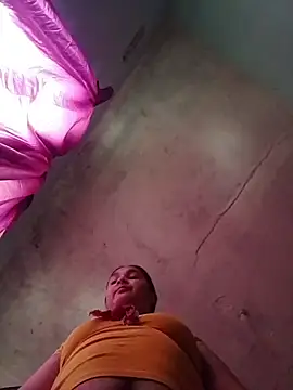 Snapshot of Indianbloom- chatting on 02-15-26, 10:36 Indianbloom- online show from 02-15-26, 10:36