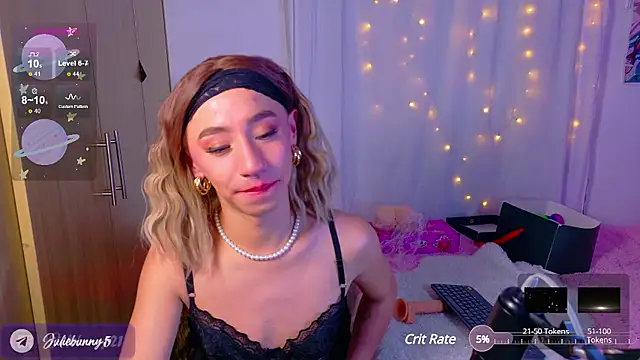 Snapshot of Littlebunny21 chatting on 12-04-24, 07:28 Littlebunny21 online show from 12-04-24, 07:28