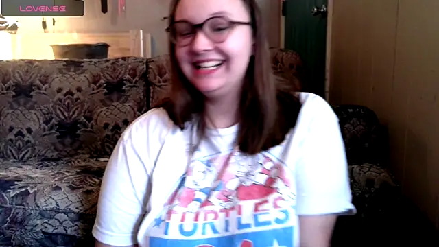 Snapshot of ZeTurtleMaster chatting on 12-23-24, 07:20 ZeTurtleMaster online show from 12-23-24, 07:20