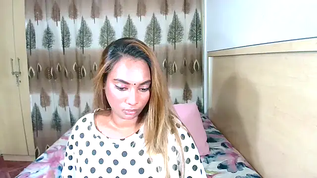 Snapshot of sexyindianchic chatting on 02-15-25, 01:10 sexyindianchic online show from 02-15-25, 01:10