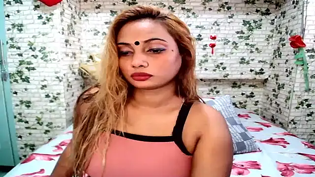 Snapshot of sexyindianchic chatting on 09-13-25, 05:51 sexyindianchic online show from 09-13-25, 05:51