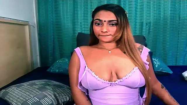 Snapshot of sexyindianchic chatting on 06-10-26, 08:02 sexyindianchic online show from 06-10-26, 08:02
