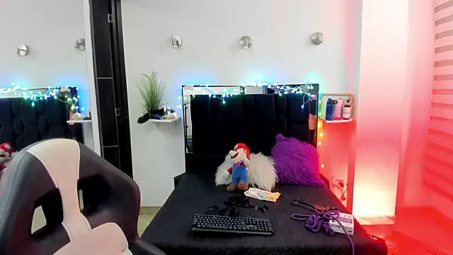 Snapshot of GABY_DAVIS chatting on 01-25-25, 04:45 GABY DAVIS online show from 01-25-25, 04:45