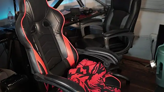 Snapshot of Bubbleliyah chatting on 12-04-24, 11:02 Bubbleliyah online show from 12-04-24, 11:02