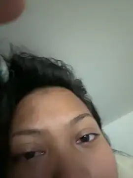 Snapshot of Bubbleliyah chatting on 01-05-25, 12:52 Bubbleliyah online show from 01-05-25, 12:52