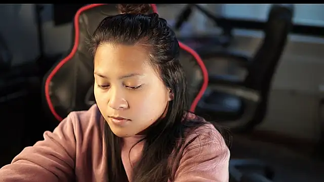 Snapshot of Bubbleliyah chatting on 01-06-25, 09:22 Bubbleliyah online show from 01-06-25, 09:22