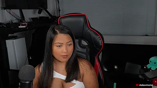 Snapshot of Bubbleliyah chatting on 03-20-25, 12:19 Bubbleliyah online show from 03-20-25, 12:19