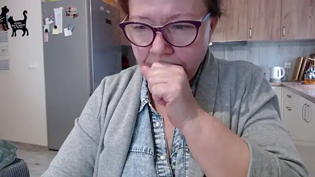 Snapshot of Adelewildx chatting on 02-07-25, 10:29 Adelewildx online show from 02-07-25, 10:29