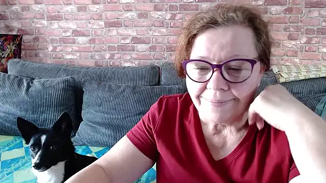 Snapshot of Adelewildx chatting on 02-08-25, 12:39 Adelewildx online show from 02-08-25, 12:39