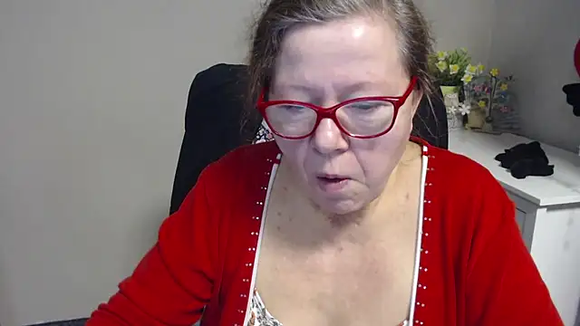 Snapshot of Adelewildx chatting on 02-24-25, 07:22 Adelewildx online show from 02-24-25, 07:22