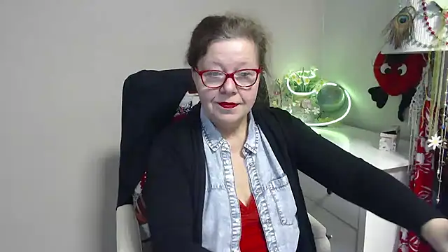 Snapshot of Adelewildx chatting on 02-27-25, 04:31 Adelewildx online show from 02-27-25, 04:31