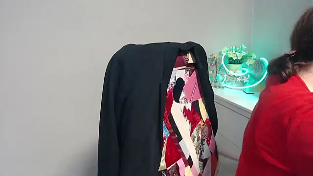 Snapshot of Adelewildx chatting on 03-06-25, 07:36 Adelewildx online show from 03-06-25, 07:36