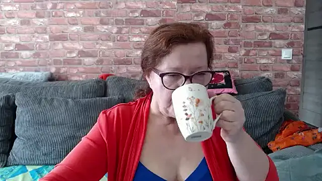 Snapshot of Adelewildx chatting on 03-09-25, 09:24 Adelewildx online show from 03-09-25, 09:24