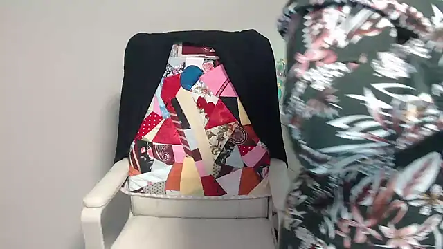 Snapshot of Adelewildx chatting on 03-11-25, 07:48 Adelewildx online show from 03-11-25, 07:48