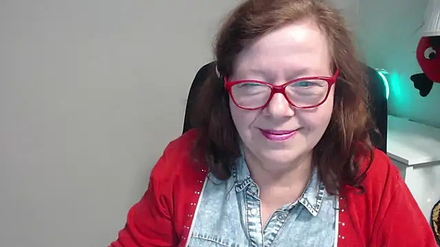 Snapshot of Adelewildx chatting on 03-17-25, 10:38 Adelewildx online show from 03-17-25, 10:38