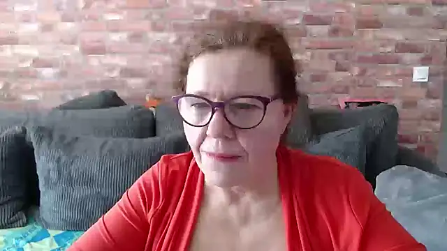 Snapshot of Adelewildx chatting on 03-22-25, 10:06 Adelewildx online show from 03-22-25, 10:06