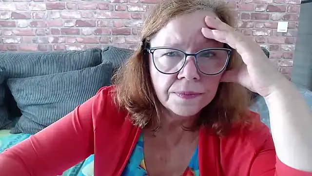 Snapshot of Adelewildx chatting on 09-27-25, 10:20 Adelewildx online show from 09-27-25, 10:20