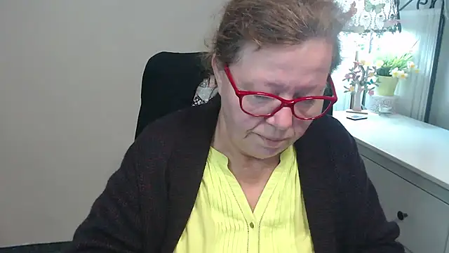 Snapshot of Adelewildx chatting on 09-29-25, 03:22 Adelewildx online show from 09-29-25, 03:22