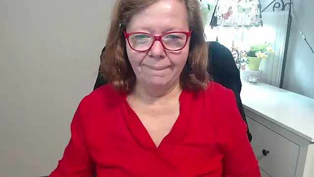 Snapshot of Adelewildx chatting on 09-30-25, 03:22 Adelewildx online show from 09-30-25, 03:22