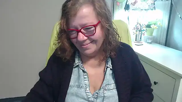 Snapshot of Adelewildx chatting on 10-02-25, 02:51 Adelewildx online show from 10-02-25, 02:51