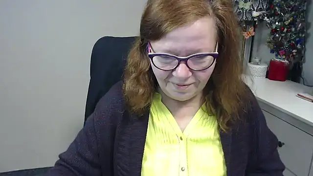 Snapshot of Adelewildx chatting on 01-19-26, 04:49 Adelewildx online show from 01-19-26, 04:49