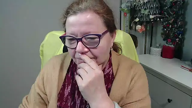 Snapshot of Adelewildx chatting on 02-03-26, 03:59 Adelewildx online show from 02-03-26, 03:59