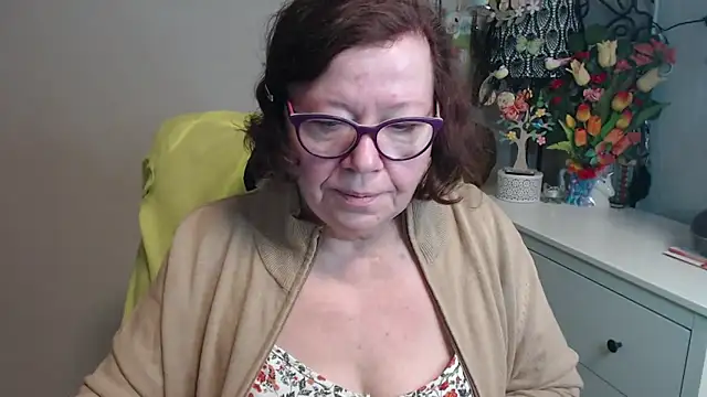 Adelewildx online show from 04-07-26, 06:36