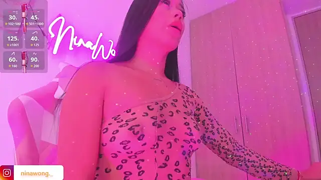 NinaWong online show from 09-10-25, 04:07