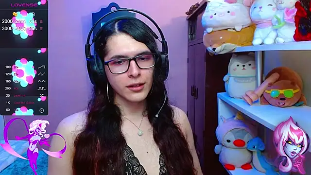 Snapshot of Alice_Bathory chatting on 03-16-25, 01:07 Alice Bathory online show from 03-16-25, 01:07