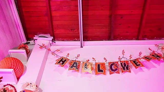 emyli sw  online show from 10-17-25, 03:10