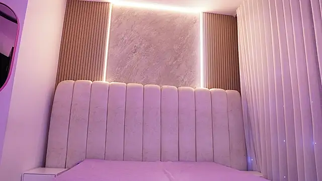 emyli sw  online show from 03-21-26, 03:11