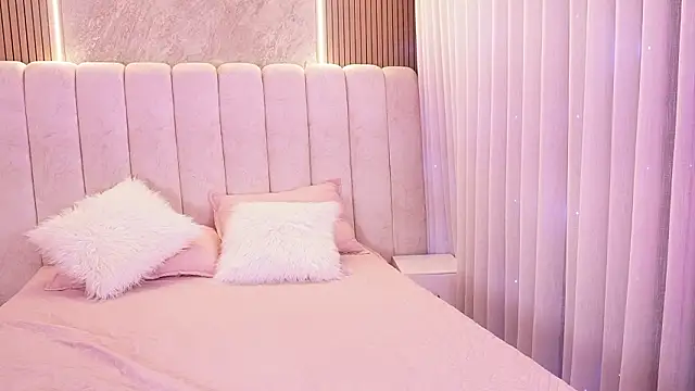 emyli sw  online show from 03-31-26, 03:19