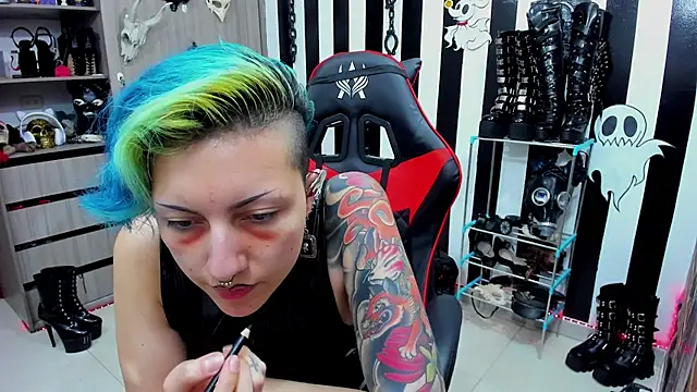 Snapshot of Mistress_Yelena chatting on 02-07-25, 09:26 Mistress Yelena online show from 02-07-25, 09:26