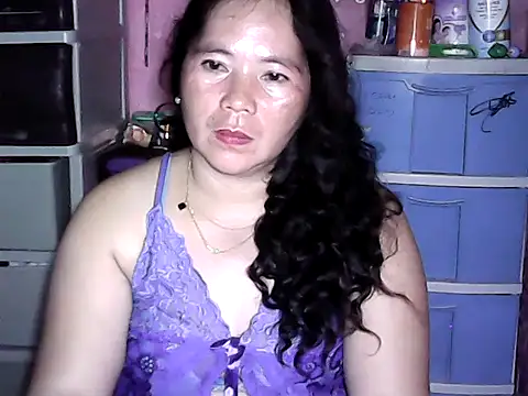 Snapshot of hotpusie_4u chatting on 03-01-26, 04:42 hotpusie 4u online show from 03-01-26, 04:42