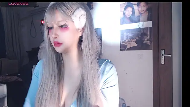 candy cola online show from 10-23-25, 02:00