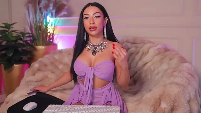 Snapshot of Anais_Bloom chatting on 07-20-26, 07:27 Anais Bloom online show from 07-20-26, 07:27