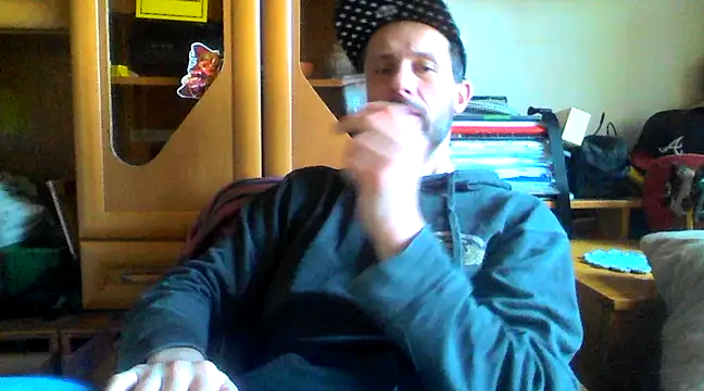 FireFox Feel online show from 03-19-25, 06:35