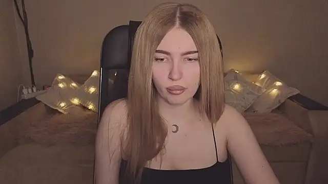 ViolettaLopez online show from 12-03-25, 01:20