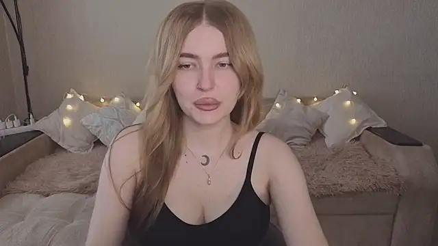 ViolettaLopez online show from 05-16-26, 01:54