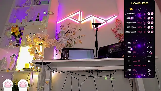 Elena-Marilyn online show from 04-17-26, 08:45