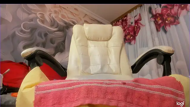 Snapshot of Cutie_orgasm chatting on 03-02-25, 04:32 Cutie orgasm online show from 03-02-25, 04:32