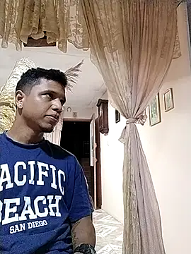 roman and jessie online show from 03-04-25, 04:38