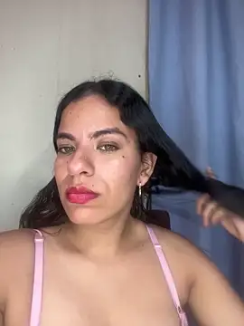 Snapshot of roman_and_jessie chatting on 03-01-26, 05:53 roman and jessie online show from 03-01-26, 05:53