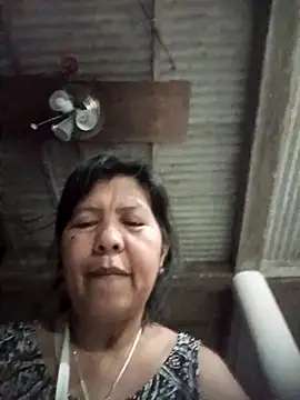 Snapshot of TropicalFlower chatting on 04-01-26, 01:12 TropicalFlower online show from 04-01-26, 01:12