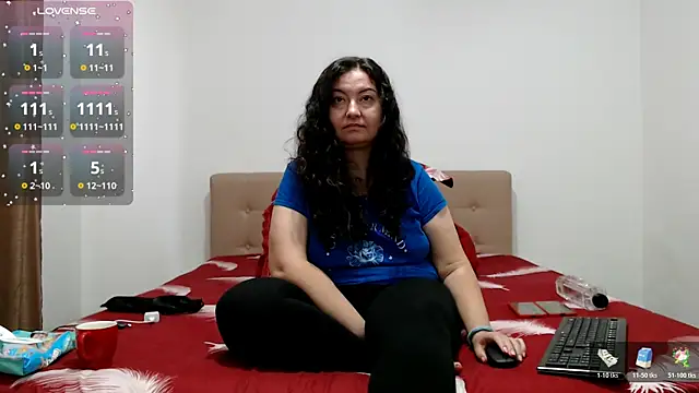 BBW MILF 4U online show from 10-18-25, 08:26