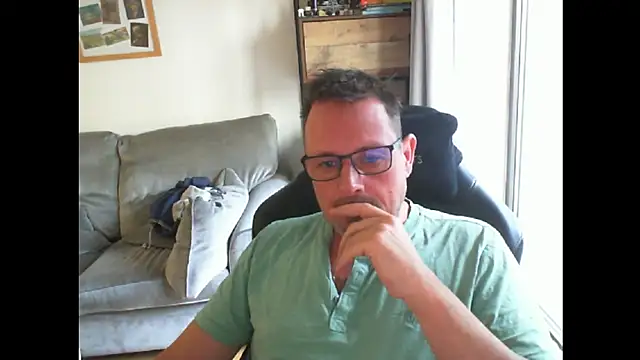 Snapshot of ZebedeePirate chatting on 03-22-25, 07:57 ZebedeePirate online show from 03-22-25, 07:57