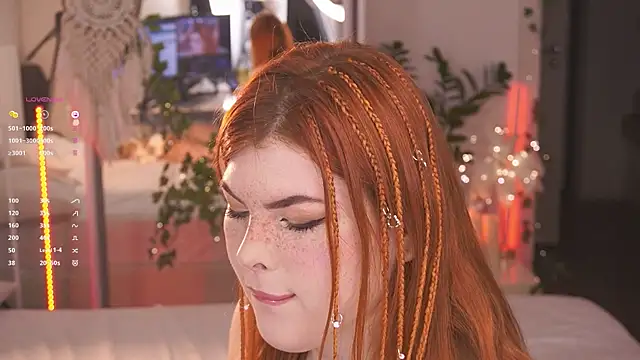 Snapshot of Ffoxyflame chatting on 03-22-25, 11:42 Ffoxyflame online show from 03-22-25, 11:42