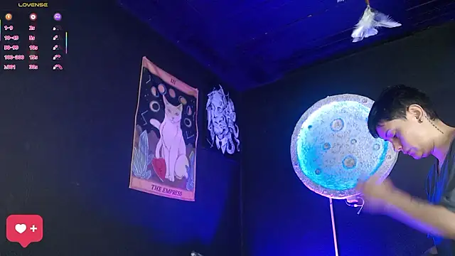 girl intense444 online show from 02-07-26, 12:42